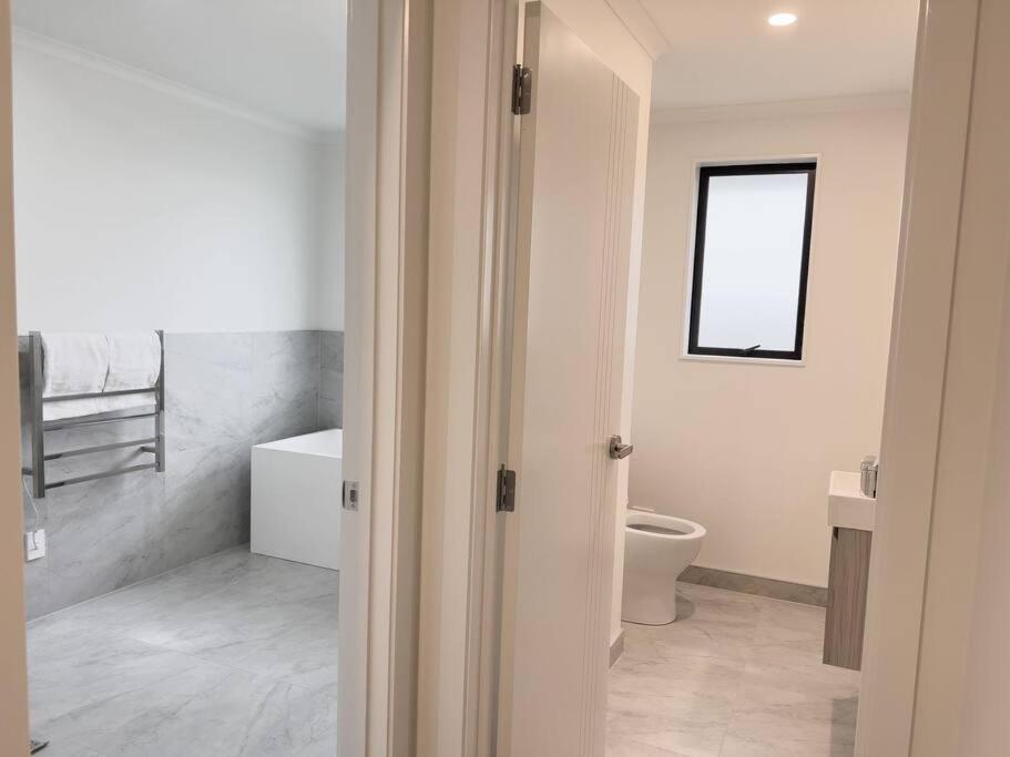 Rotorua Sunshine Brand New 4 Bedroom House Esterno foto