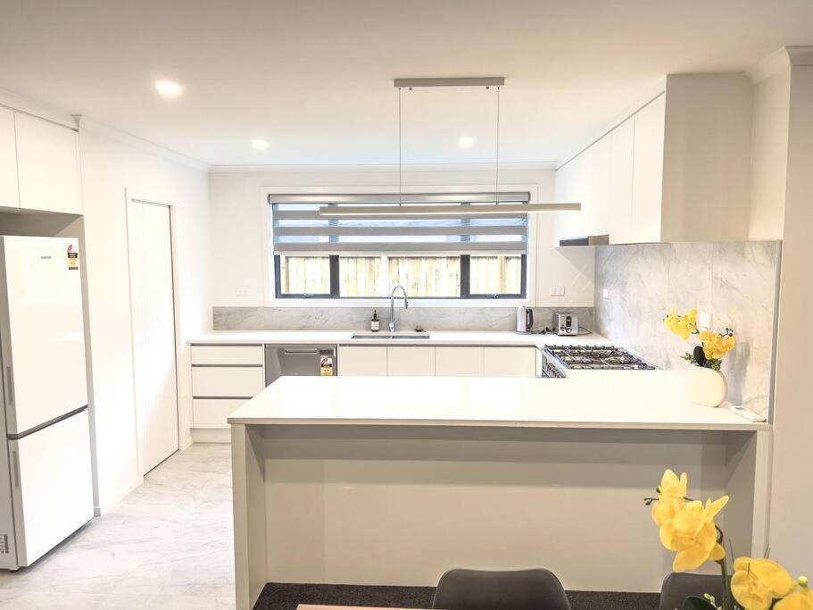 Rotorua Sunshine Brand New 4 Bedroom House Esterno foto