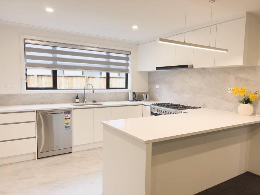 Rotorua Sunshine Brand New 4 Bedroom House Esterno foto