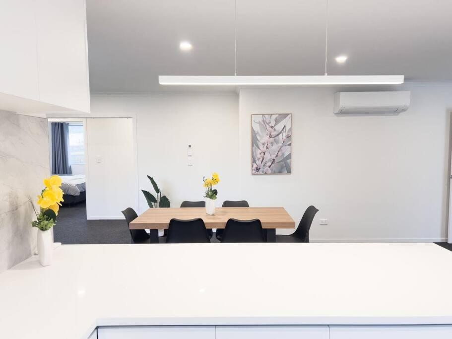 Rotorua Sunshine Brand New 4 Bedroom House Esterno foto