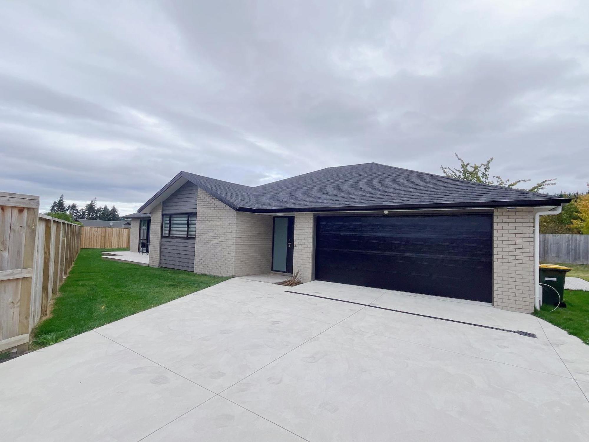 Rotorua Sunshine Brand New 4 Bedroom House Esterno foto